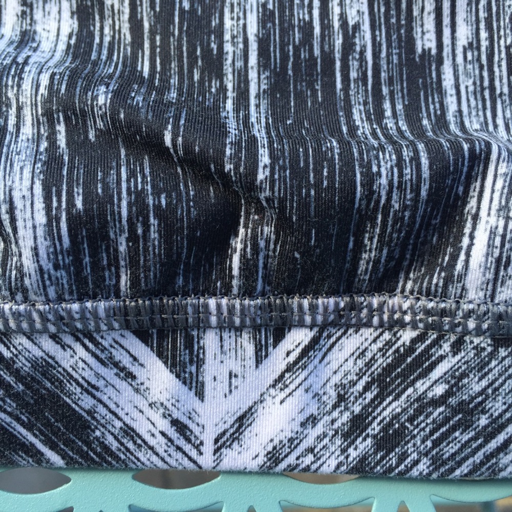 Sold Lululemon Energy Bra - Picture 7 of 7